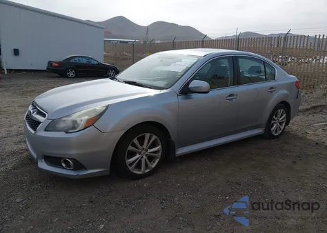 2013 Subaru Legacy 2.5I Limited из США, поврежденный, VIN 4S3BMBL67D3026995